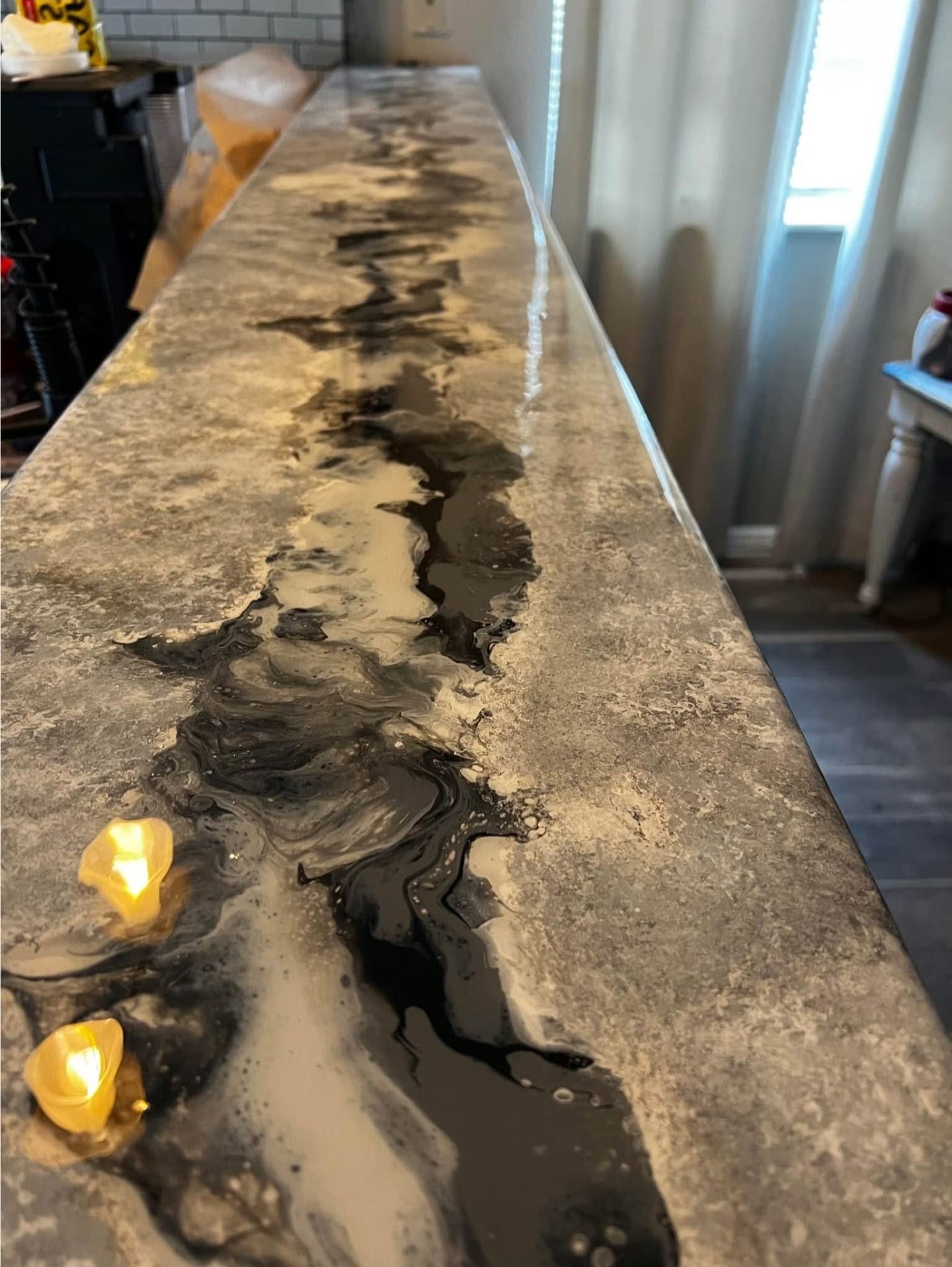 Black-And-White-Epoxy-River-Countertop-Design