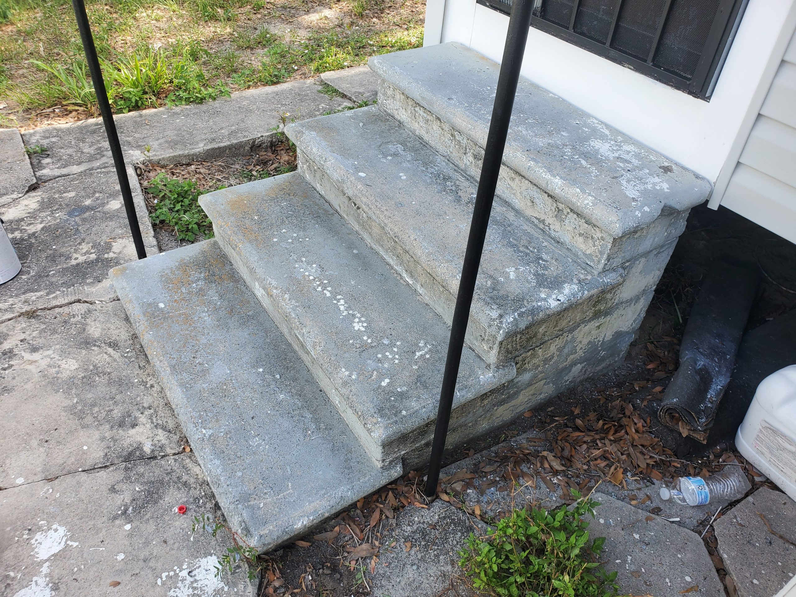 Old-Concrete-Front-Steps-Before-Painting