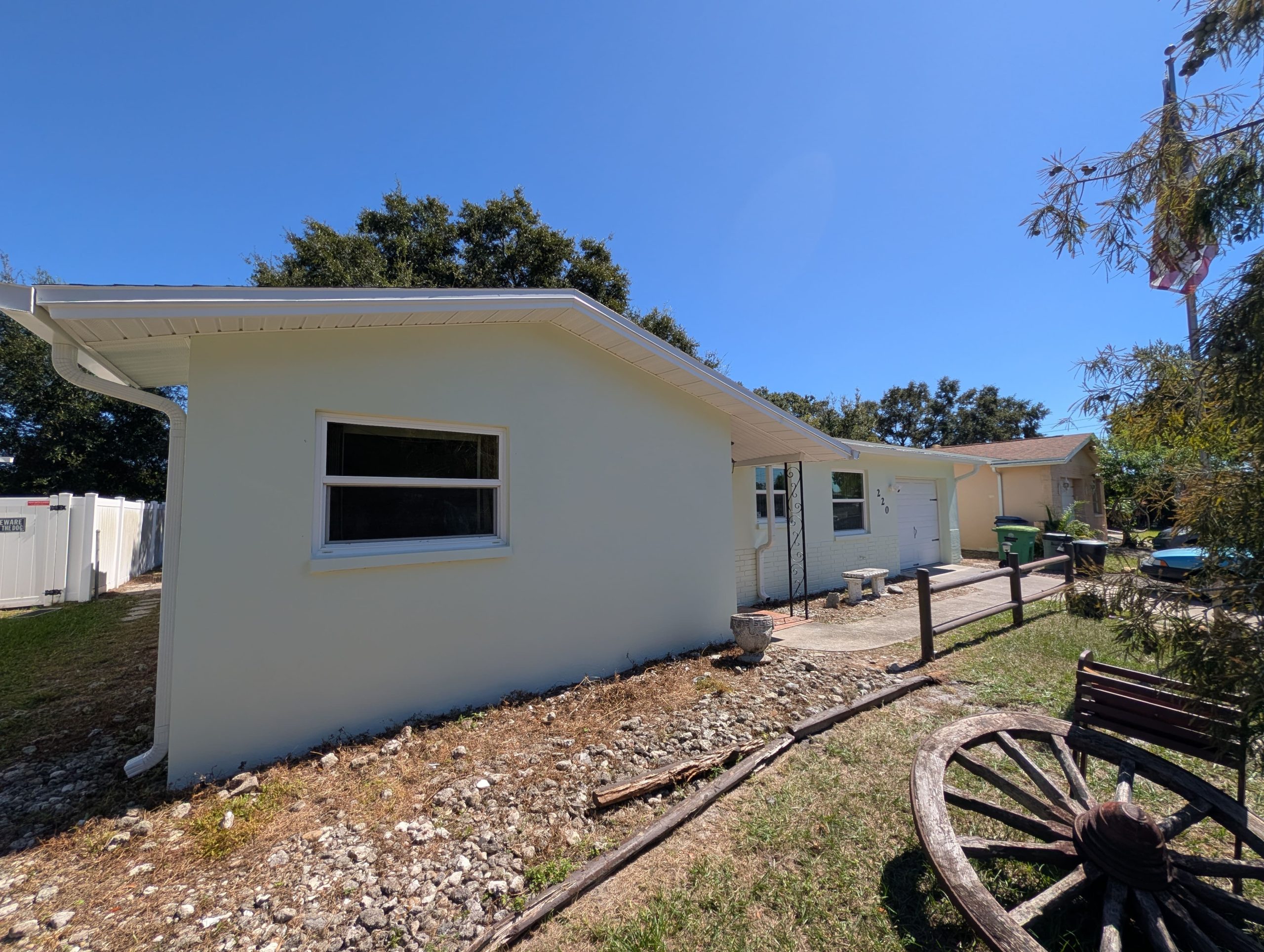 White-Stucco-Modern-Farmhouse-Exterior-Side-View