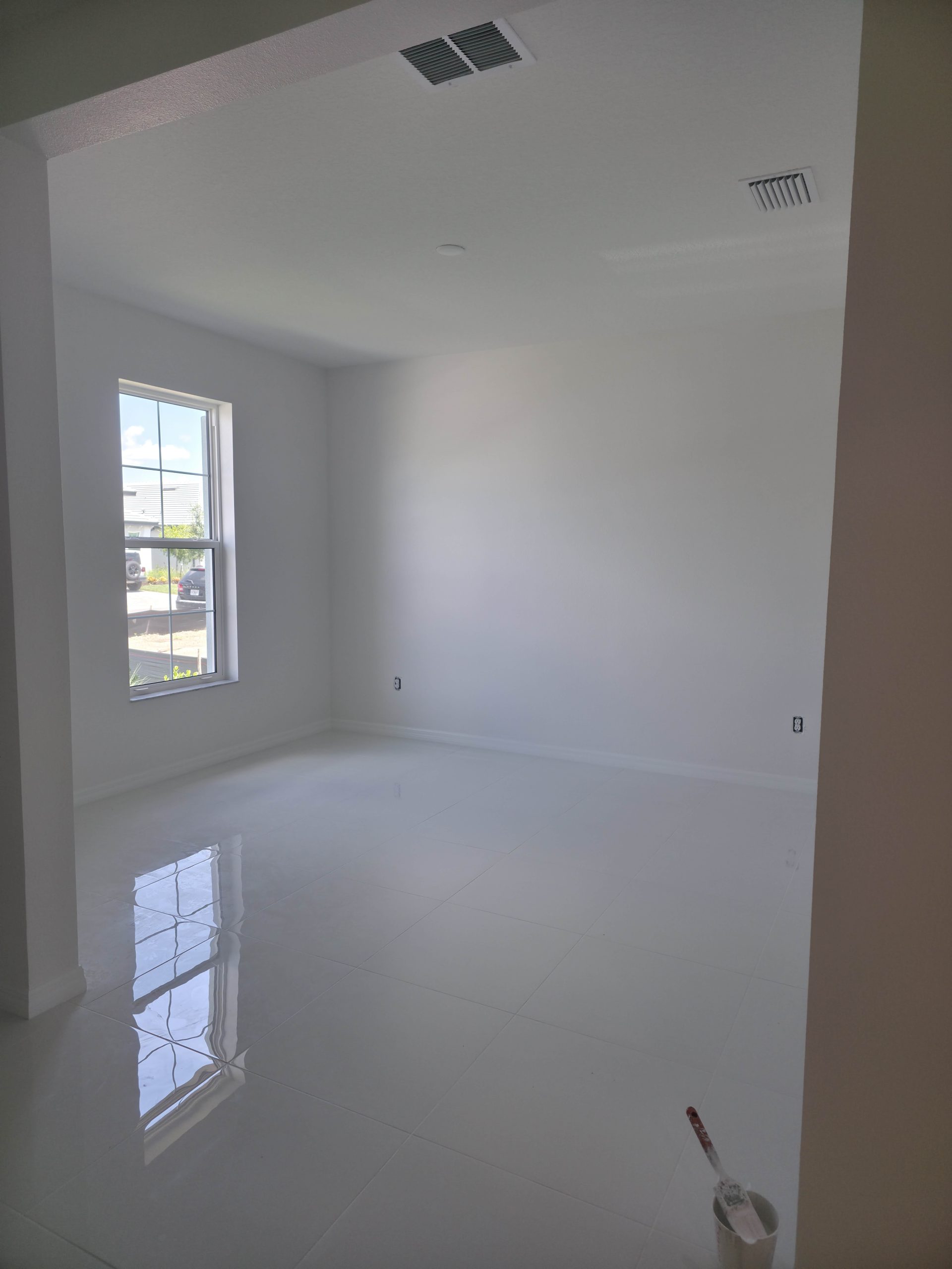 bedroom-interior-painting-gray-walls-bradenton-min