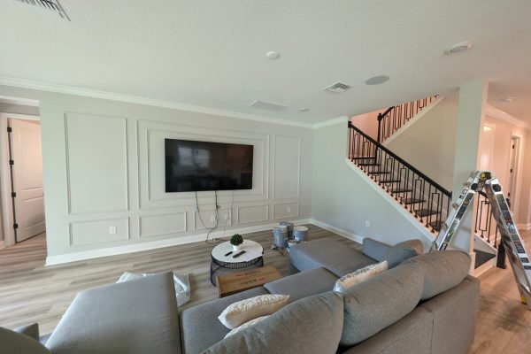 living-room-accent-wall-delicate-colors-paint.jpg