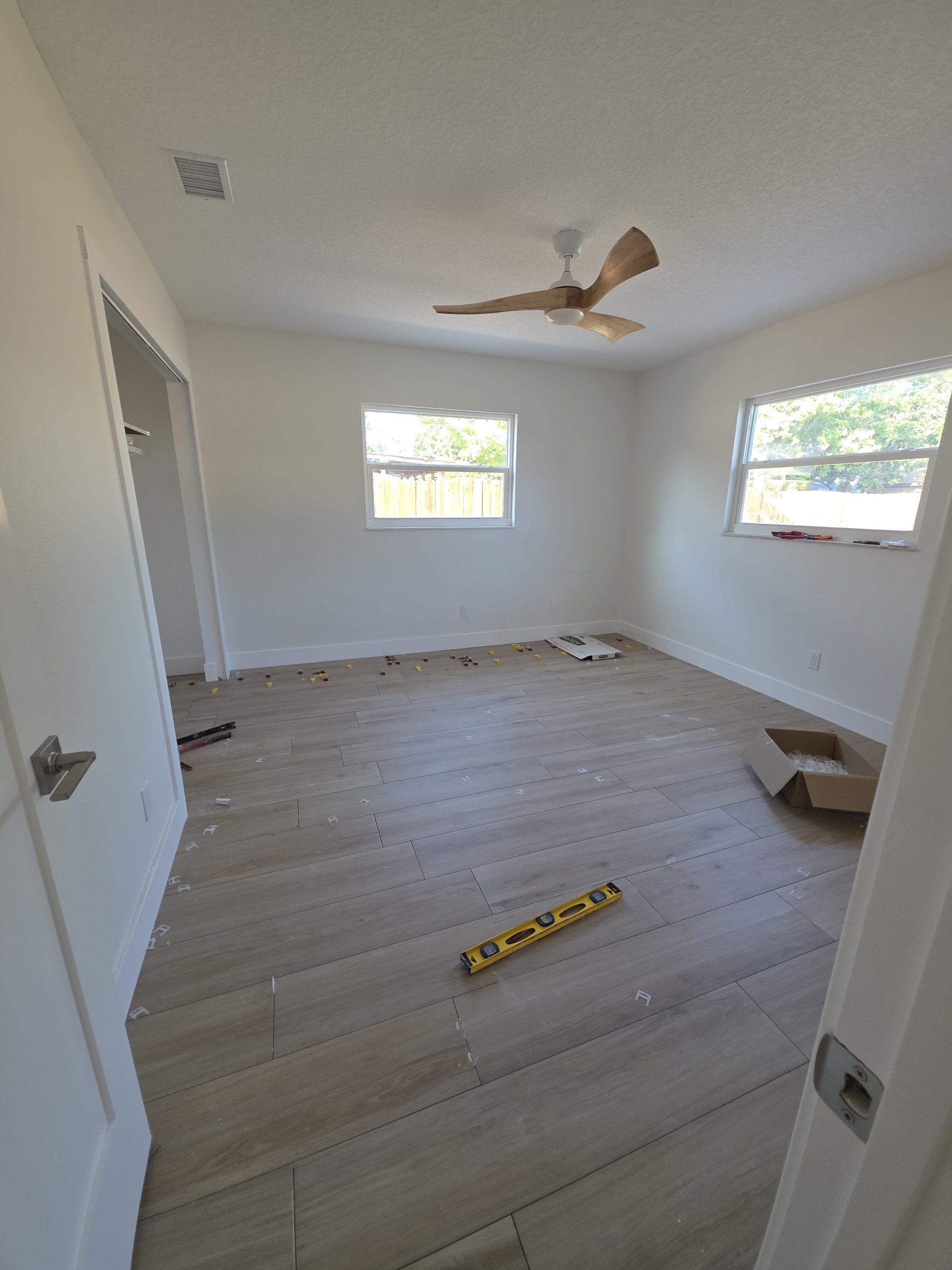 Leveling-Check-Wood-Look-Tile-Installation