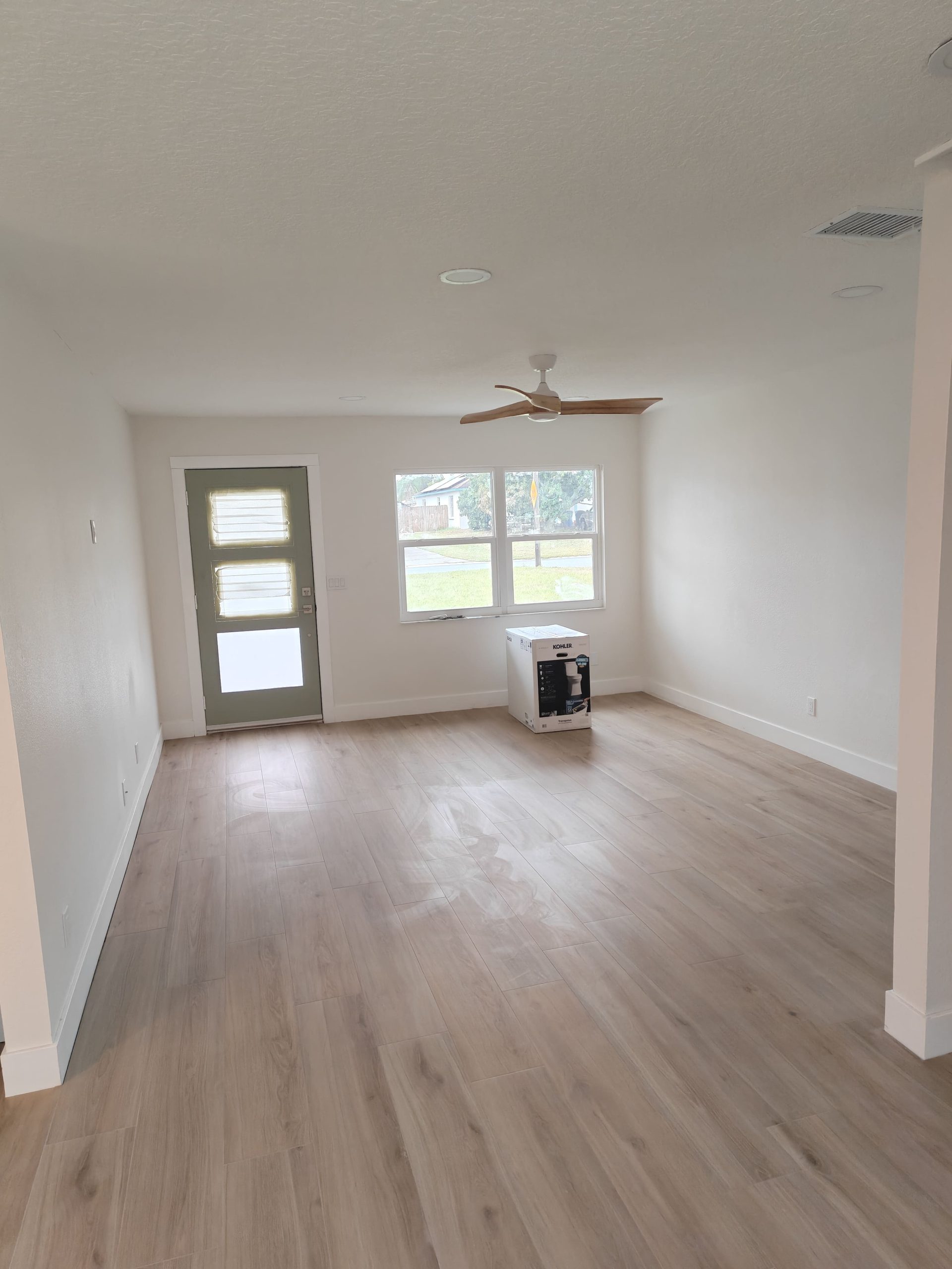 Light-Oak-LVP-Flooring-Living-Room